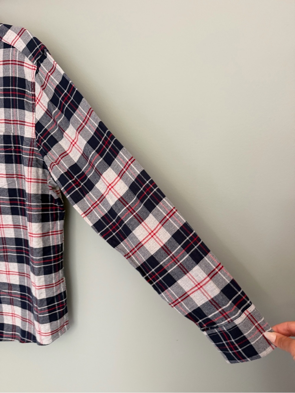 UNTUCKit "Campeneta" 100% Cotton Blue Red Gray Plaid Long Sleeve Flannel Shirt - Picture 8 of 15